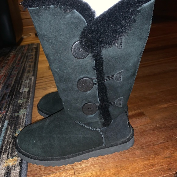 UGG Bailey Bow Triplet - Black, Size 8 Boots - Picture 4 of 5
